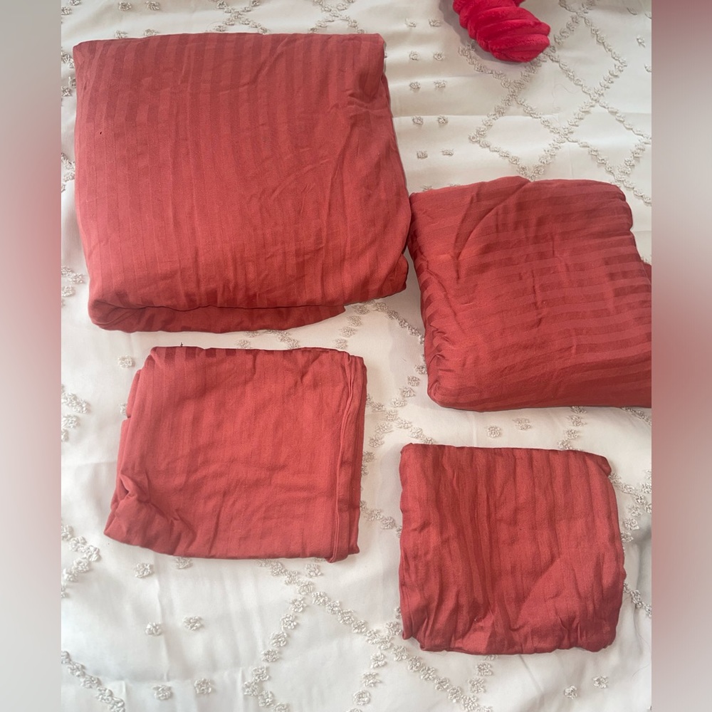 Burnt/ copper full size bed sheets